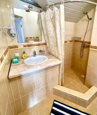 Отель Ёлки Коктебель Пентхаус с балконом-6